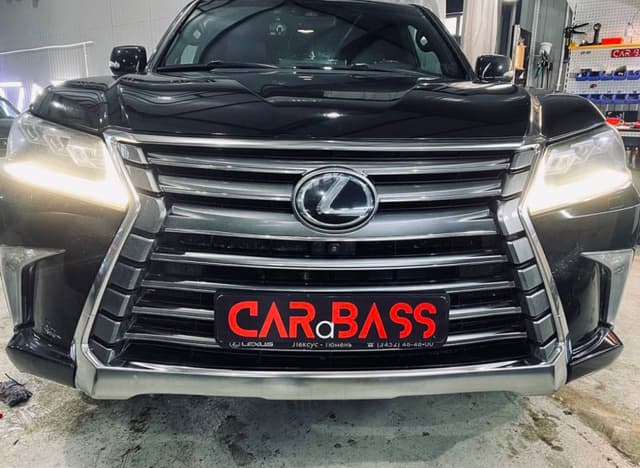 LEXUS LX570