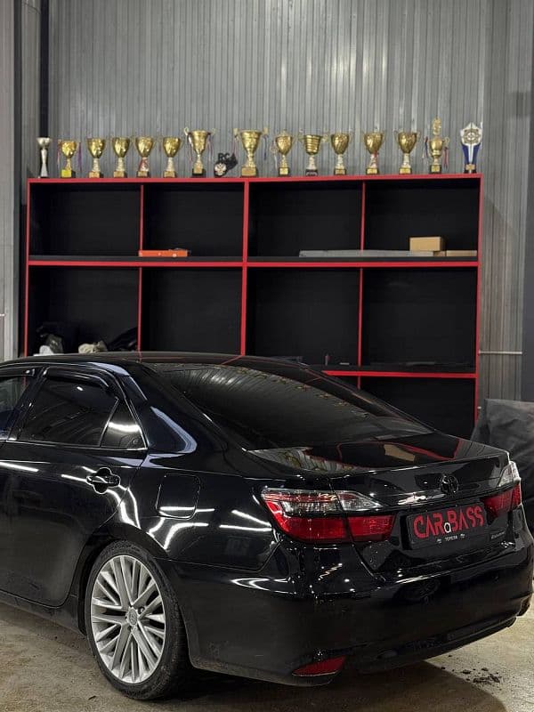 TOYOTA CAMRY