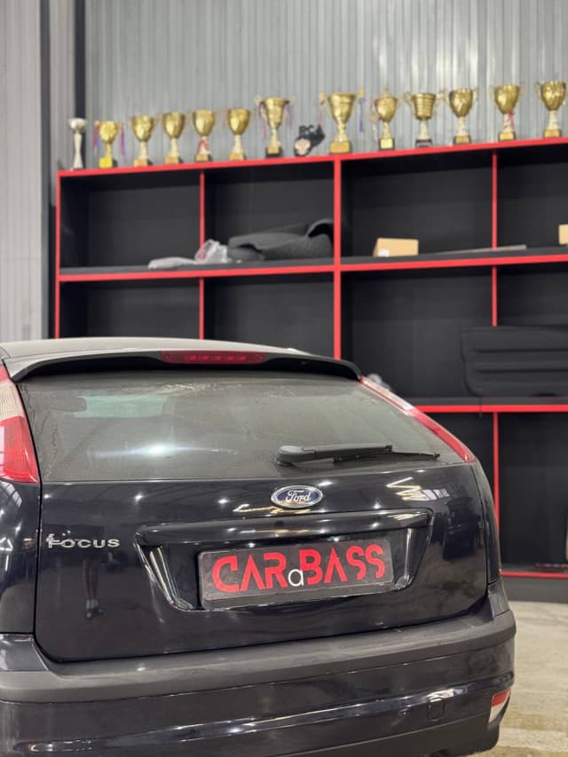 FORD FOCUS II