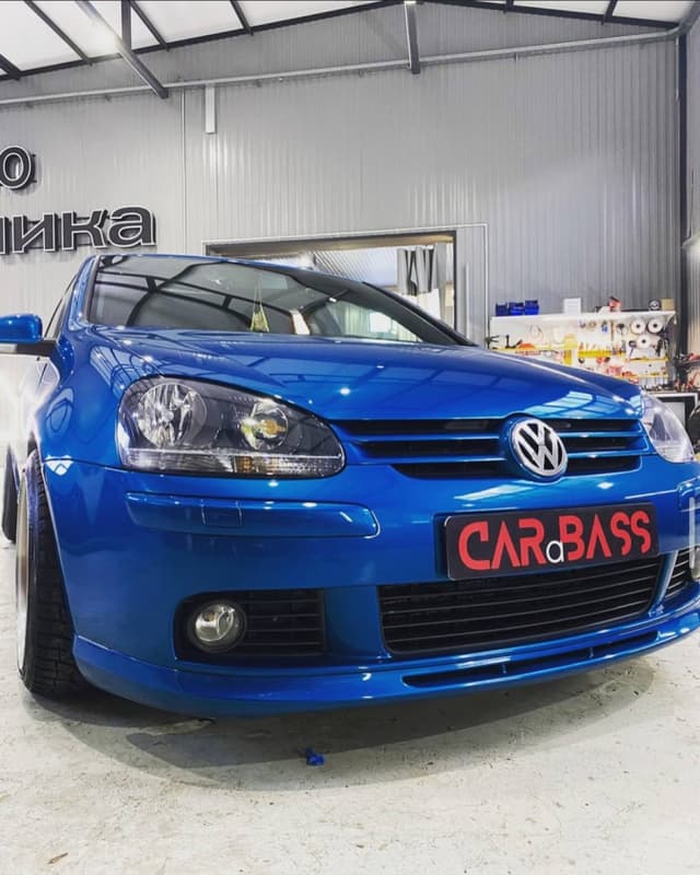 VW GOLF